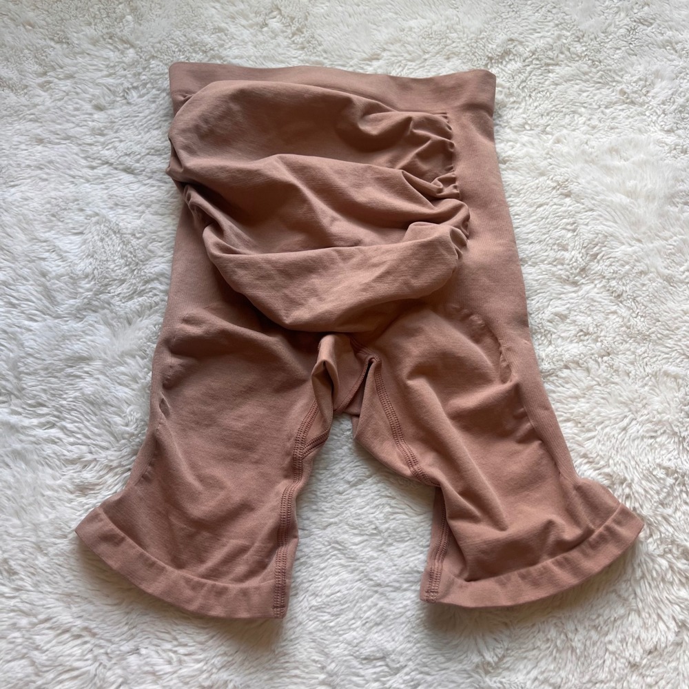 SKIMS Maternity Sculpting Mid Thigh Short Clay Brown Size 2X-3X Shapewear Short